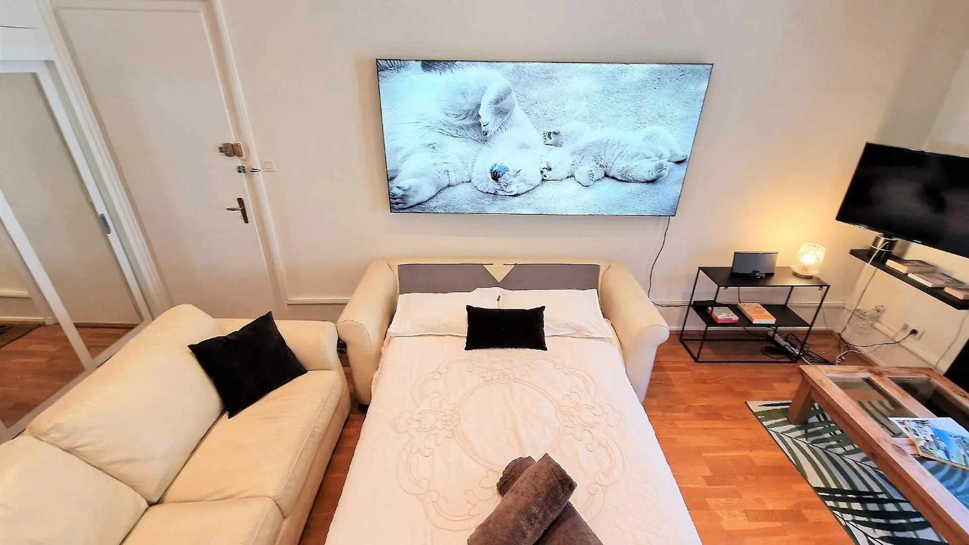 Апартаменты Immeuble Historique Chamonix Centre 0*,  Франция